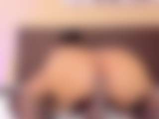 Kim-Baker2's Live Sex Cam Show
