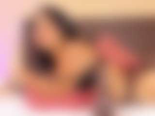 Live cam show with Kim-Baker2 - Ebony on TeamSkeetLive | colombia