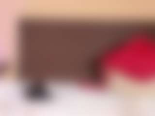 Live cam show with Kim-Baker2 - Ebony Petite on Fling VIP Chat