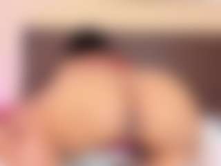 Live cam show with Kim-Baker2 - Ebony on Dare Cams | colombia