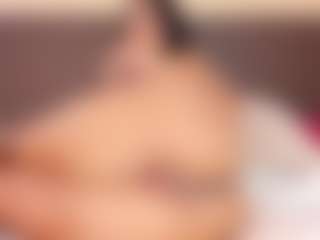 Kim-Baker2's Live Sex Cam Show