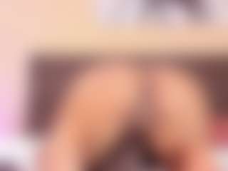 Kim-Baker2's Live Sex Cam Show