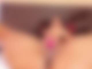 Live cam show with Kim-Baker2 - Black Petite on Mixed Magazine Live