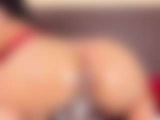 Live cam show with Kim-Baker2 - Ebony on Camsoda | colombia