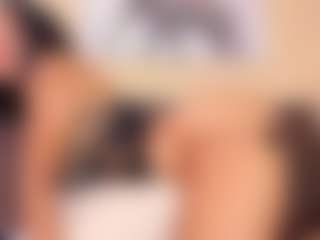 Live cam show with Kim-Baker2 - Petite on Camsoda