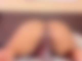 Kim-Baker2's Live Sex Cam Show