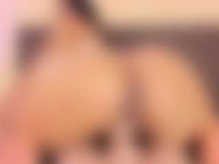 Live cam show with Kim-Baker2 - Ebony on Camsoda | colombia