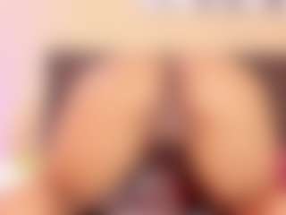 Live cam show with Kim-Baker2 - Ebony on Camsoda | colombia