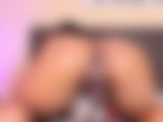 Live cam show with Kim-Baker2 - Ebony on fapnchat | colombia