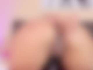 Live cam show with Kim-Baker2 - Ebony on Camsoda | colombia