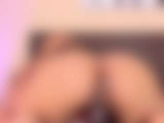 Live cam show with Kim-Baker2 - Black Petite on Porn Luv