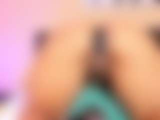 Kim-Baker2's Live Sex Cam Show