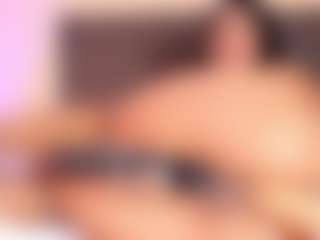 Live cam show with Kim-Baker2 - Shaved Pussy on Camsoda