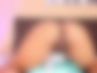 Kim-Baker2's Live Sex Cam Show