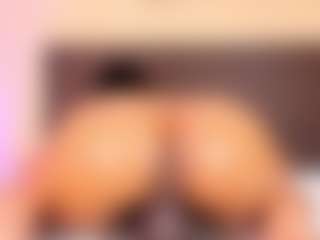 Kim-Baker2's Live Sex Cam Show
