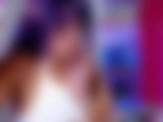 Live cam show with Princess-Nahia23 - Glasses on Camsoda