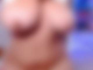 Princess-Nahia23's Live Sex Cam Show