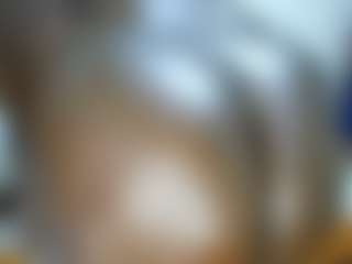 Live cam show with happysonia - Big Nipples on CamwithHer