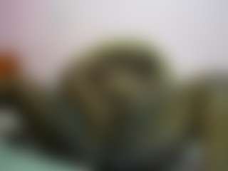Live cam show with happysonia - Oil on ObeyMaria