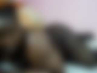 Live cam show with happysonia - Oil on Camsoda
