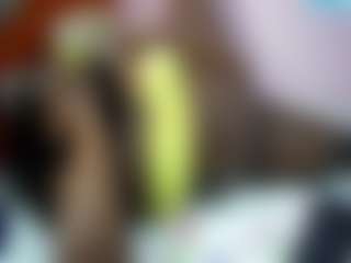 Live cam show with happysonia - Flashing on TastyBlacksLive