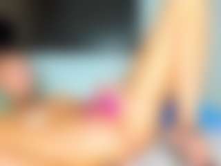 Live cam show with BlakeWow - Upskirt on wildcum.com