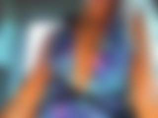 Live cam show with BlakeWow - Petite on slutload
