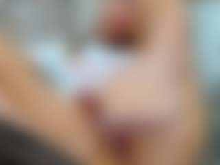 Live cam show with BlakeWow - Upskirt on CamClone