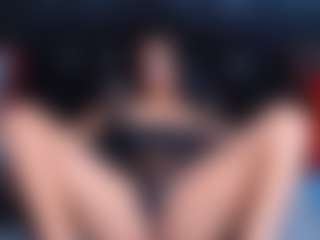 Live cam show with damexqueen - Cute on CamwithHer