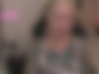 lerika-moore MILF webcam performer live streaming