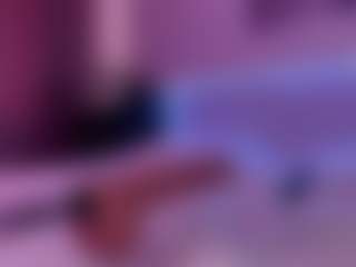 Live cam show with Vivi - Indian Petite on AdultVida.com