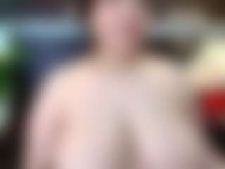 Tinny18's Live Sex Cam Show