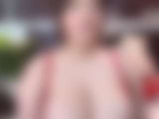 Tinny18's Live Sex Cam Show