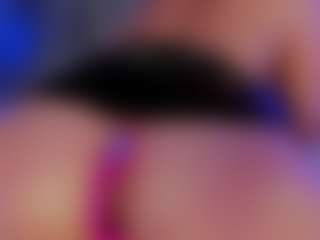 Xia Phoenix's Live Sex Cam Show