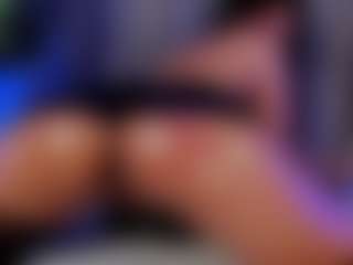 Live cam show with Xia Phoenix - BBW on live18s.com