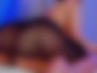 Live cam show with Xia Phoenix - Foot Fetish Curvy on Milfs Live