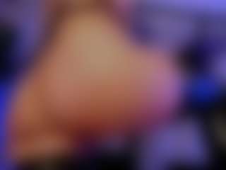 Xia Phoenix's Live Sex Cam Show