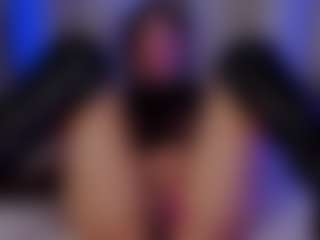Xia Phoenix's Live Sex Cam Show