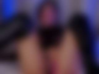 Xia Phoenix's Live Sex Cam Show