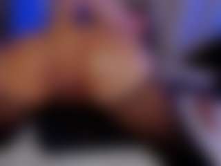 Xia Phoenix's Live Sex Cam Show