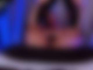 Xia Phoenix's Live Sex Cam Show