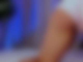 Xia Phoenix's Live Sex Cam Show