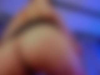 Xia Phoenix's Live Sex Cam Show