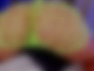 Xia Phoenix's Live Sex Cam Show