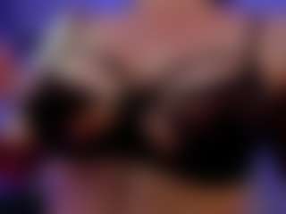 Xia Phoenix's Live Sex Cam Show