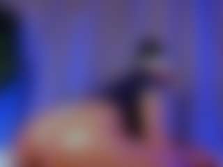 Xia Phoenix's Live Sex Cam Show