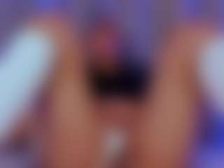Xia Phoenix's Live Sex Cam Show