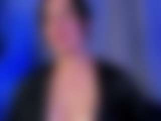 Live cam show with Xia Phoenix - Facial Piercings on CamClone