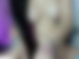 Live cam show with crystal-brubano - Oil on Camming Site