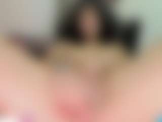 Live cam show with crystal-brubano - Thin on milfzrlive.com
